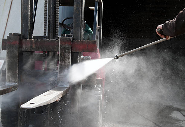 Best Commercial Building Pressure Washing  in Meridian Village, CO